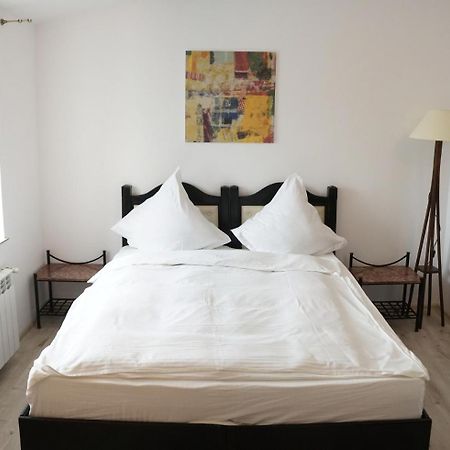 La Conac By Residence Hotels Bukares Bagian luar foto