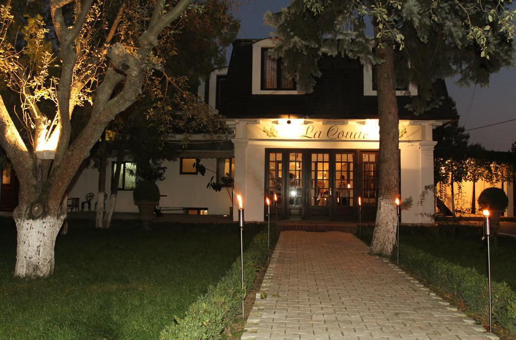 La Conac By Residence Hotels Bukares Bagian luar foto