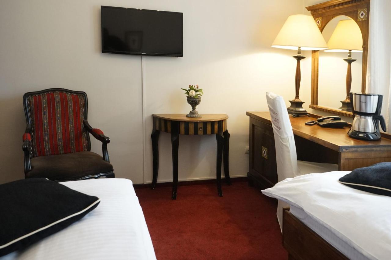 La Conac By Residence Hotels Bukares Bagian luar foto